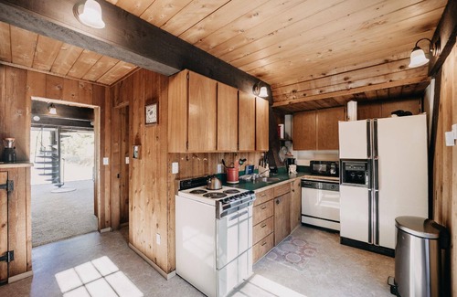 Maple Falls Apartment | Pet Friendly Holiday apartment "05MBH"