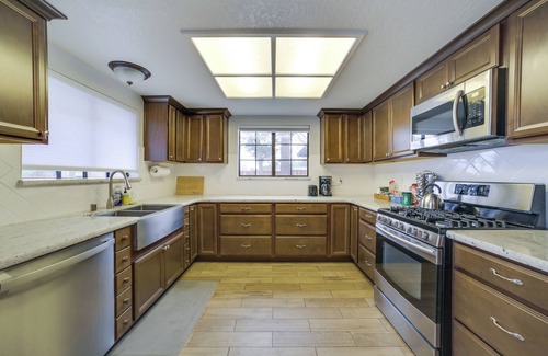 Hollister House | Pet-Friendly Hollister Getaway w/Grill!