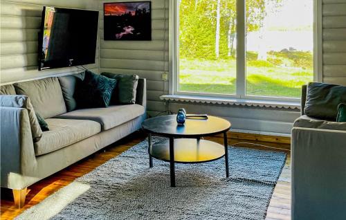 Rosvik House | Pet Friendly Home In Rosvik With Wifi