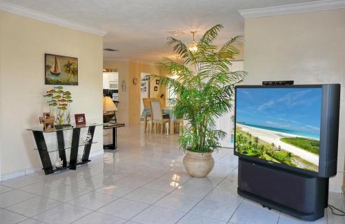 Marco Island House | Pet-friendly home with pool and dock with gulf access