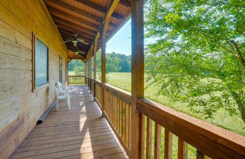 Jefferson House | Pet-Friendly Jefferson Home Near Lake O the Pines