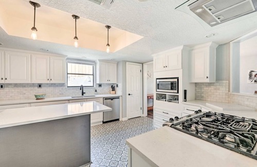 Lockhart House | Pet-Friendly Lockhart Home w/Private Yard!