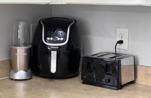 Central Myrtle Beach Apartment | Pet-Friendly - Luxe 3BR Golf Villa - 5 Mins to Beach - Sleeps 8