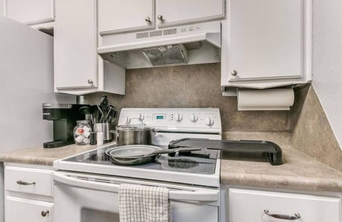 Yukon House | Pet-friendly OKC Getaway in a Quiet Neighborhood