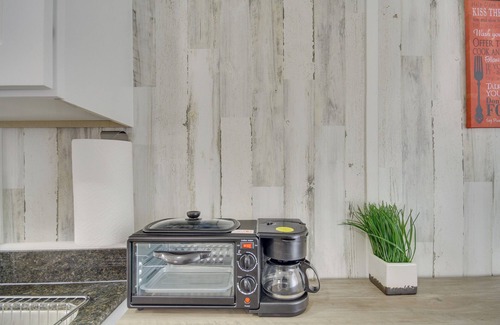 Picayune House | Pet-Friendly Picayune Tiny Home Near Space Center!