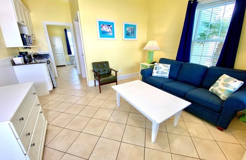 Atlantic Beach Hotel | Pet-friendly, Pool, 3 Blocks to Beach! Unit 503