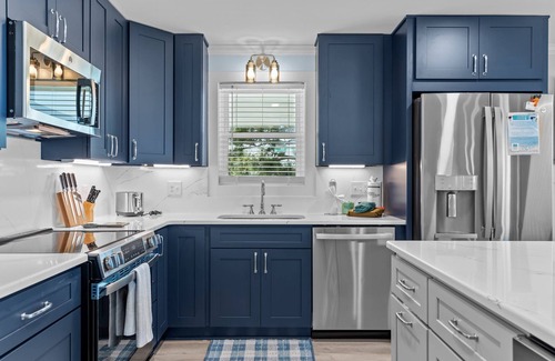 Caswell Beach House | Pet friendly private ocean front cottage nestled in peaceful Caswell Beach. Running Down A Dream