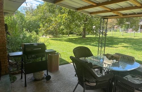 Temple House | PET FRIENDLY QUIET NEIGHBORHOOD!