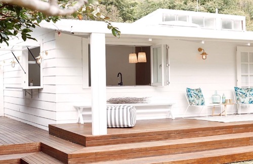 Pearl Beach House | Pet friendly+ stroll to beach