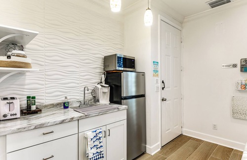 Abacoa Apartment | Pet-Friendly Studio: 6 Mi to Jupiter Beach Park!