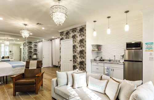 Abacoa Apartment | Pet-Friendly Studio: 6 Mi to Jupiter Beach Park!