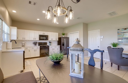 Tomball House | Pet-Friendly Tomball Home ~ 8 Mi to Burroughs Park