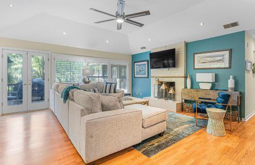Sea Pines House | Pet friendly - Upscale Renovations & Decor - Private Pool - 2 St Andrews Place