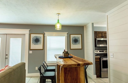 Panama City Beach Villa | Pet Friendly Two Bedroom Condo with pool outside your back door. Seahorse