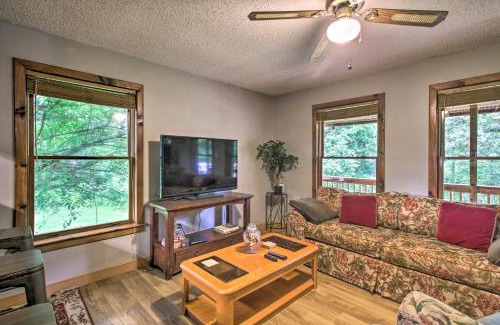 Weyers Cave House | Pet-Friendly VA Home about 30 Mi to Shenandoah NP