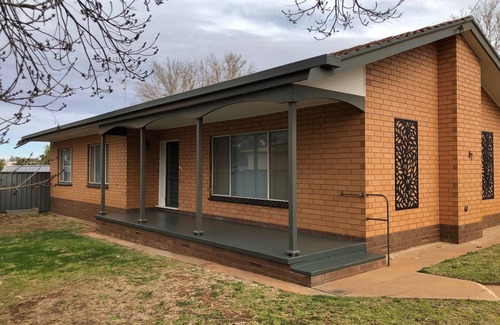 Gol Gol House | Pet friendly, walking distance to the magnificent Murray River