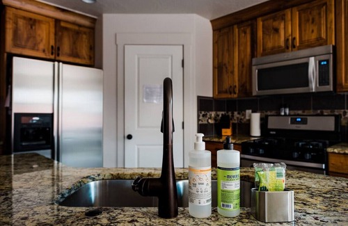 La Verkin House | Pet friendly, Zion, Private Hot Tub