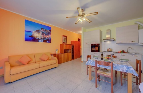 Roe Apartment | Peter - relax & 1 km from lake, Roè Volciano, Italy