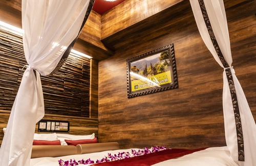 Shinjuku Hotel | Petit Bali Forest Shinjuku Sanchome