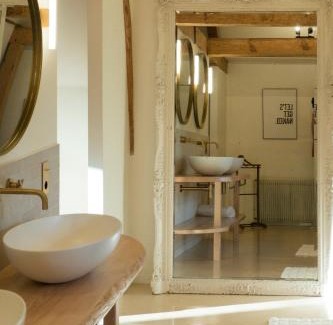 Vercourt Bed & Breakfast | Petit Chateau Vercourt