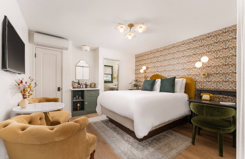 San Luis Obispo Hotel | Petit Soleil