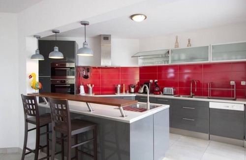 Petite-Ile Villa | Petite Ile - Architect-design villa 4* - 6 people - 3 bedrooms - Swimming pool