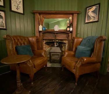 St Margaret's at Cliffe House | Petite Jessamine