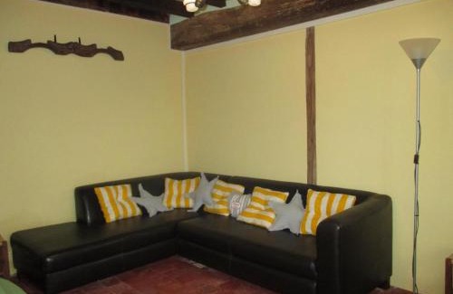 Montoldre House | Petite maison à la campagne - Animaux acceptés - FR-1-489-170