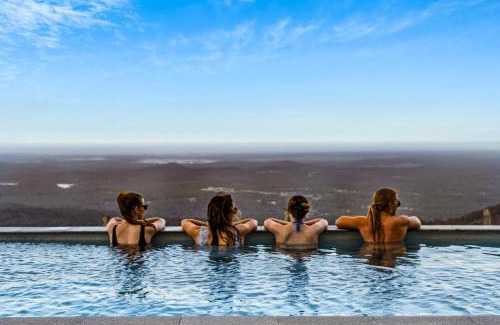 Bald Knob House | Petrichor Estate - 360 Views Pool & Spa