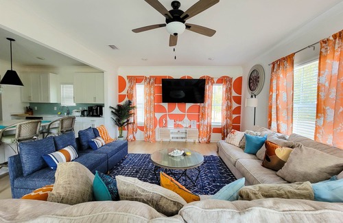 Orange Beach House | Pets Friendly! Beach, Pool, Bay, Beach Gears, Toys! in Orange Beach