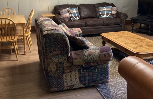 Pettit Cabin | Pettit Mtn. Ranch Multi-family Friendly A-frame Cabin on 37 Gated Acres