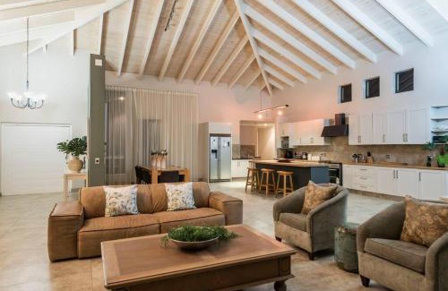 Knysna House | Pezula Beachfront Splendour - 5 bedroom