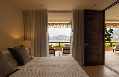 Playa Las Gatas Villa | PH Luxury Villa just steps from Playa la Ropa