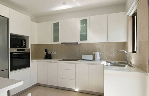Paphos Apartment | Phaedrus Living: City View Luxury Flat Androcleous
