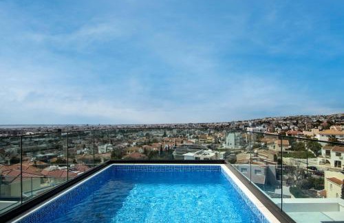 Agios Athanasios Apartment | Phaedrus Living: Sea View Anna Residence 301