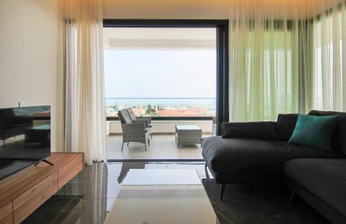 Agios Athanasios Apartment | Phaedrus Living: Sea View Anna Residence 302