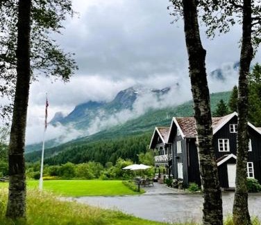 Sunndal Hotel | Phillipshaugen Lodge