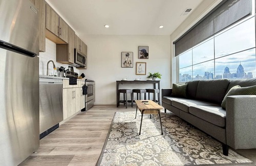 Poplar Apartment | Philly Central King 1 Br Apt Easily Walkable to Attractions