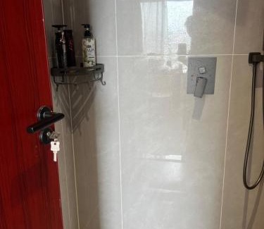 Fenghuang House | Phoenix Best River View B&B