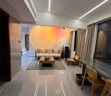 Fenghuang House | Phoenix Best River View B&B