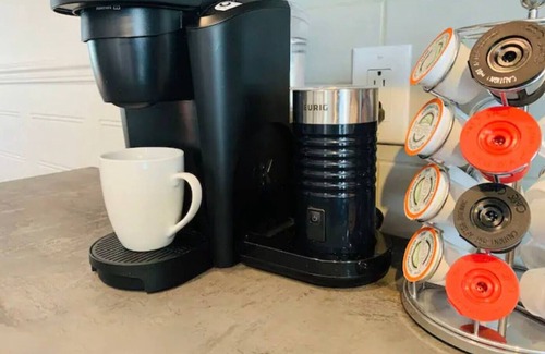 Magog Apartment | Phoenix condo near Lake Memphremagog