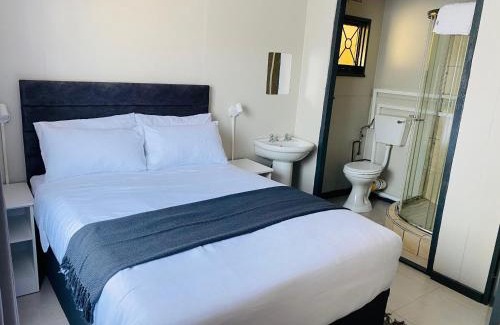 Melmoth Bed & Breakfast | Phola La Bed and Breakfast