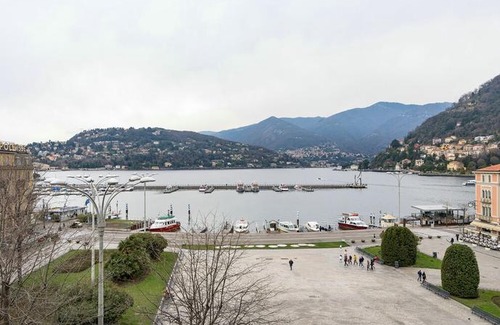 Como City Centre Apartment | Piazza Cavour Lake View