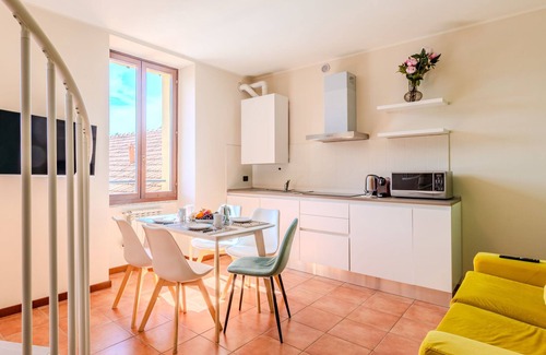 Acquaseria Apartment | Piazza San Giuseppe by Interhome