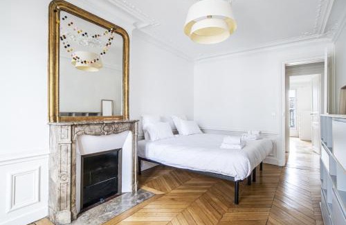 Quartier Saint-Georges Apartment | Pick A Flat's Apartment near Moulin Rouge - Rue Fontaine