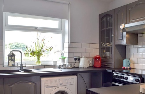 St Davids Cottage | Picked for its location within St Davids and walking distance to the beach and coastline.