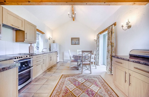 Carnforth Cottage | PICKLE BARN, family friendly, with a garden in Kirkby Lonsdale