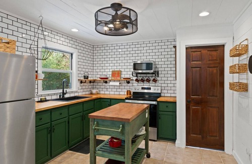 Arkdale Cabin | Pickles Cabin in the Woods, Pet Friendly, near Lake Petenwell