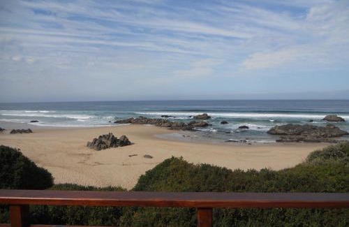 Keurboomstrand House | Picnic Rock Seaside Accommodation