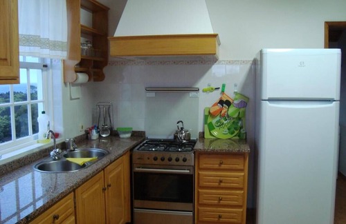Cais do Pico House | PICO Hollidays Rentals- Mountain and sea view for families or groups